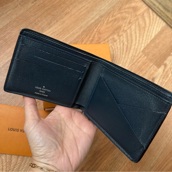 Louis Vuitton wallet in dark blue - Picture 3 of 9